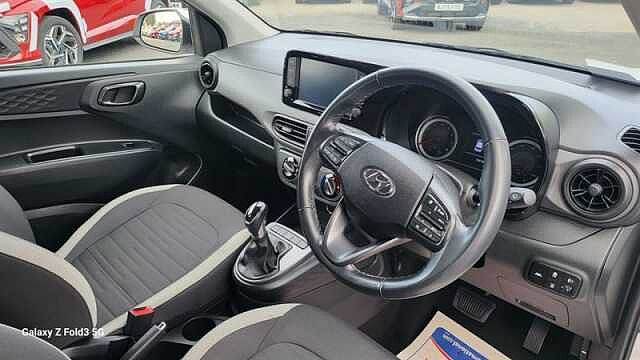 Hyundai I10 1.0 SE Connect Hatchback 5dr Petrol Auto Euro 6 (s/s) (67 ps) White