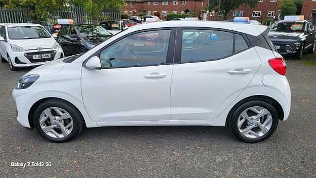 Hyundai I10 1.0 SE Connect Hatchback 5dr Petrol Auto Euro 6 (s/s) (67 ps) White