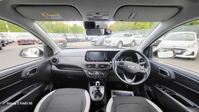 Hyundai I10 1.0 SE Connect Hatchback 5dr Petrol Auto Euro 6 (s/s) (67 ps) White