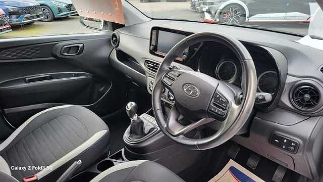 Hyundai I10 1.0 SE Connect Hatchback 5dr Petrol Manual Euro 6 (s/s) (67 ps) White