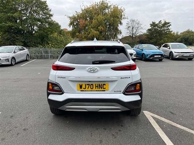 Hyundai KONA 1.6 h-GDi Premium SE SUV 5dr Petrol Hybrid DCT Euro 6 (s/s) (141 ps) White