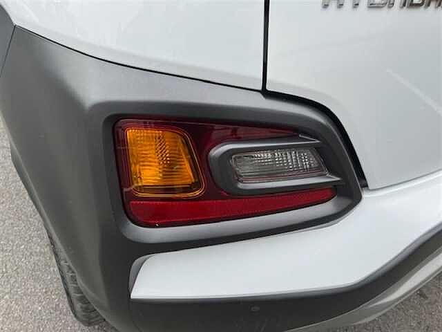 Hyundai KONA 1.6 h-GDi Premium SE SUV 5dr Petrol Hybrid DCT Euro 6 (s/s) (141 ps) White