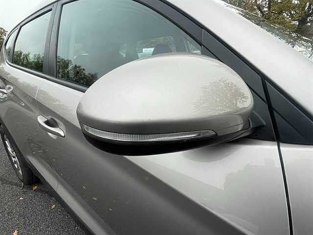 Hyundai TUCSON 1.7 CRDi Blue Drive SE Nav SUV 5dr Diesel Manual Euro 6 (s/s) (116 ps)