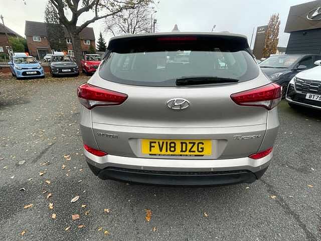 Hyundai TUCSON 1.7 CRDi Blue Drive SE Nav SUV 5dr Diesel Manual Euro 6 (s/s) (116 ps)