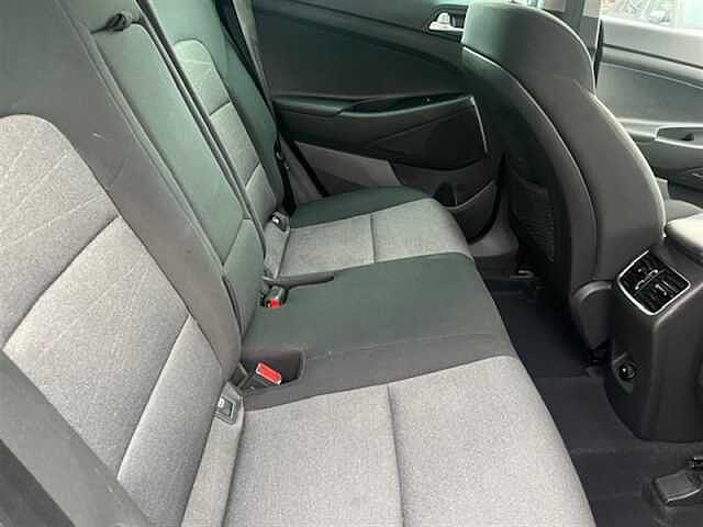 Hyundai TUCSON 1.6 CRDi SE Nav SUV 5dr Diesel Manual Euro 6 (s/s) (115 ps)