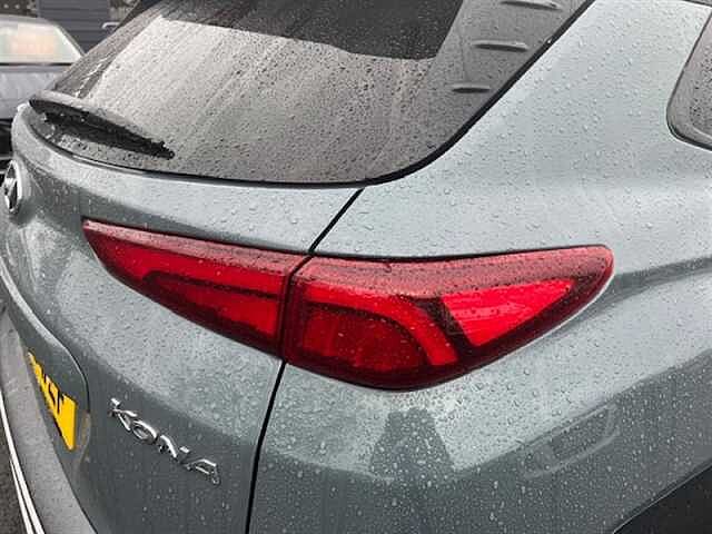 Hyundai KONA 1.0 T-GDi MHEV Premium SUV 5dr Petrol Hybrid Manual Euro 6 (s/s) (120 ps) Green