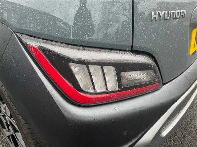 Hyundai KONA 1.0 T-GDi MHEV Premium SUV 5dr Petrol Hybrid Manual Euro 6 (s/s) (120 ps) Green