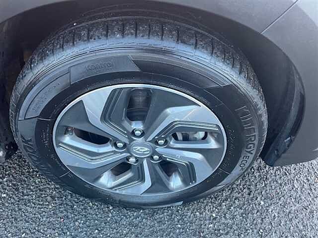 Hyundai KONA 1.6 h-GDi SE Connect SUV 5dr Petrol Hybrid DCT Euro 6 (s/s) (141 ps) Red