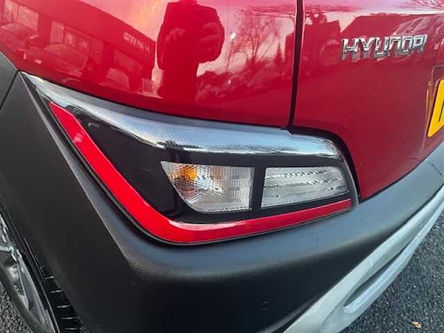 Hyundai KONA 1.6 h-GDi SE Connect SUV 5dr Petrol Hybrid DCT Euro 6 (s/s) (141 ps) Red