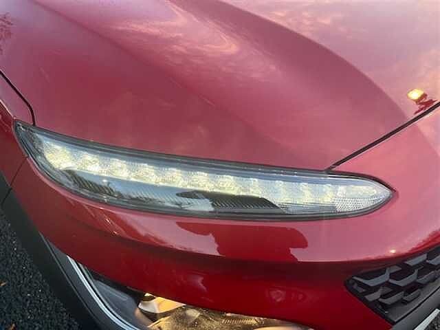 Hyundai KONA 1.6 h-GDi SE Connect SUV 5dr Petrol Hybrid DCT Euro 6 (s/s) (141 ps) Red