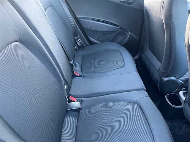 Hyundai i10 1.0 SE Hatchback 5dr Petrol Manual Euro 6 (66 ps)