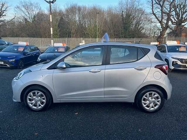 Hyundai i10 1.0 SE Hatchback 5dr Petrol Manual Euro 6 (66 ps)