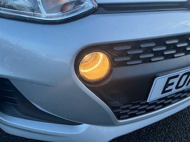 Hyundai i10 1.0 SE Hatchback 5dr Petrol Manual Euro 6 (66 ps)
