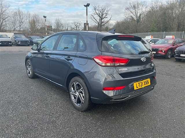 Hyundai i30 1.0 T-GDi MHEV SE Connect Hatchback 5dr Petrol Hybrid Manual Euro 6 (s/s) (120 p