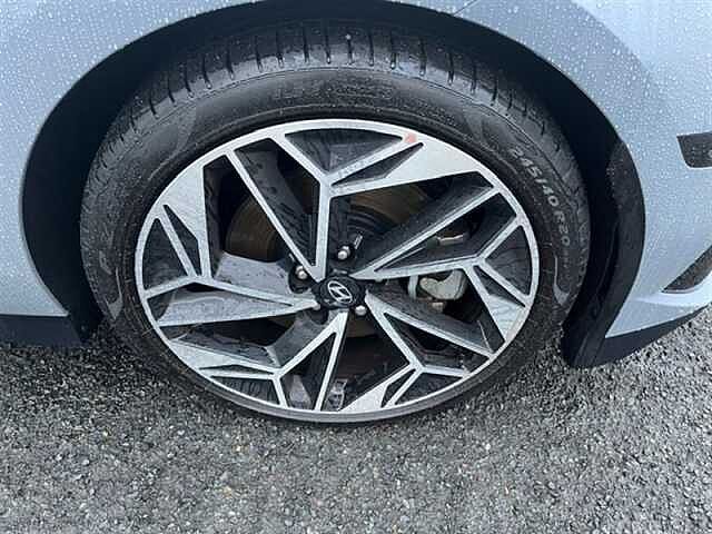 Hyundai IONIQ 6 77.4kWh Ultimate Saloon 4dr Electric Auto (228 ps) Blue