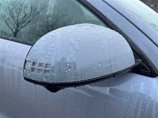 Hyundai IONIQ 6 77.4kWh Ultimate Saloon 4dr Electric Auto (228 ps) Blue