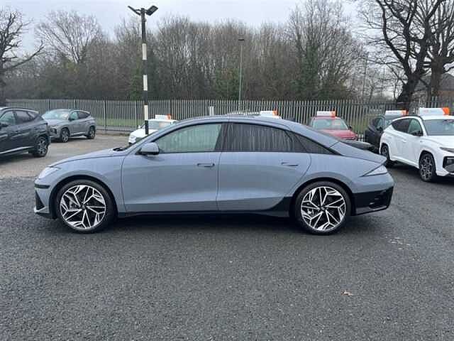 Hyundai IONIQ 6 77.4kWh Ultimate Saloon 4dr Electric Auto (228 ps) Blue