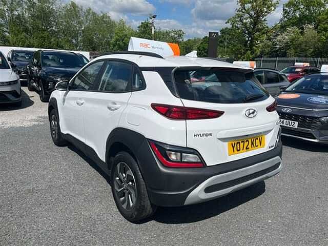 Hyundai KONA 1.6 h-GDi SE Connect SUV 5dr Petrol Hybrid DCT Euro 6 (s/s) (141 ps) White