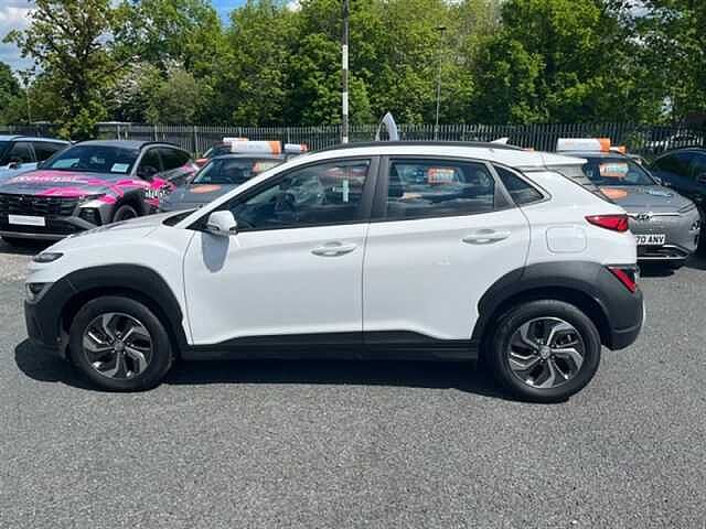 Hyundai KONA 1.6 h-GDi SE Connect SUV 5dr Petrol Hybrid DCT Euro 6 (s/s) (141 ps) White