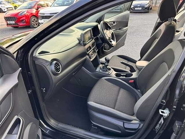 Hyundai KONA 1.0 T-GDi Premium SUV 5dr Petrol Manual Euro 6 (s/s) (120 ps)