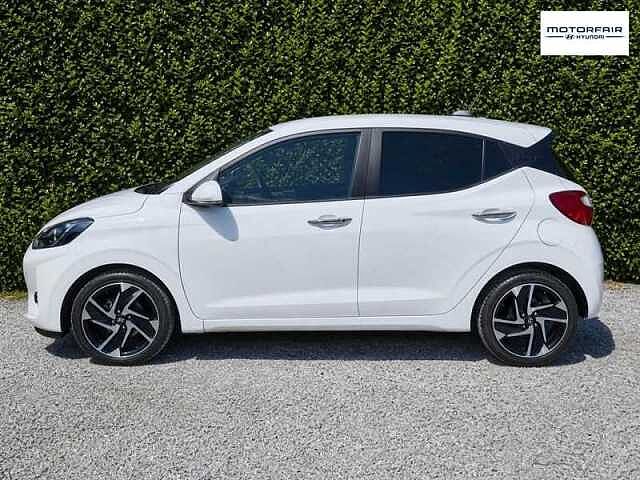 Hyundai I10 1.0 Premium Hatchback 5dr Petrol Manual Euro 6 (s/s) (67 ps) White