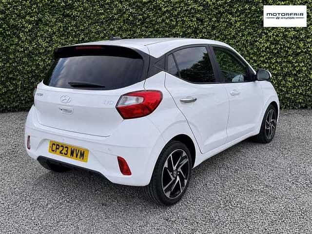 Hyundai I10 1.0 Premium Hatchback 5dr Petrol Manual Euro 6 (s/s) (67 ps) White
