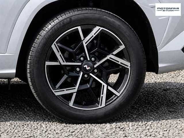 Hyundai TUCSON 1.6 T-GDi N Line S SUV 5dr Petrol Hybrid Auto Euro 6 (s/s) (215 ps) Silver
