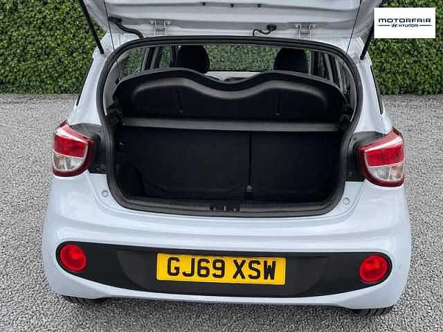 Hyundai I10 1.2 Premium SE Hatchback 5dr Petrol Auto Euro 6 (87 ps) Grey