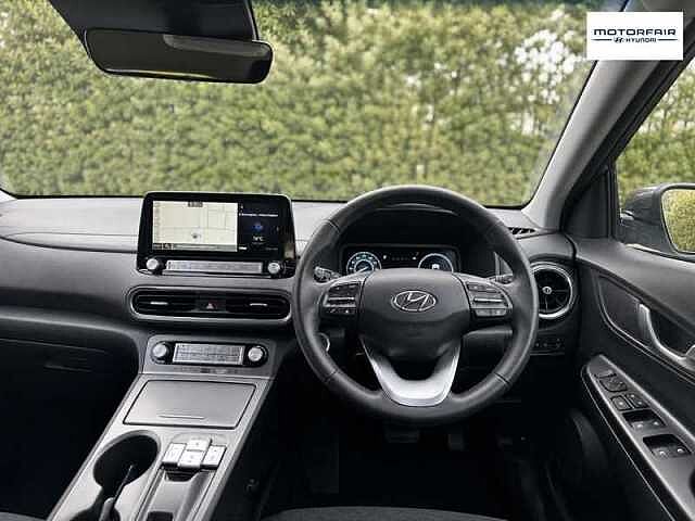 Hyundai KONA 39kWh SE Connect SUV 5dr Electric Auto (10.5kW Charger) (136 ps) Grey