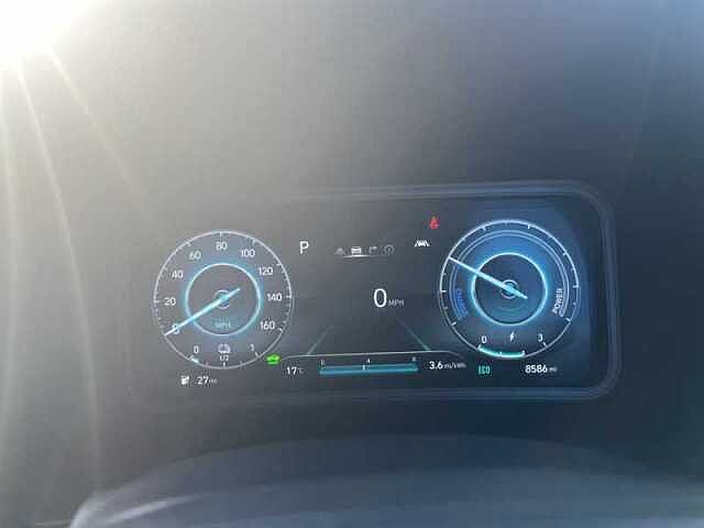 Hyundai KONA 39kWh SE Connect SUV 5dr Electric Auto (10.5kW Charger) (136 ps) Grey
