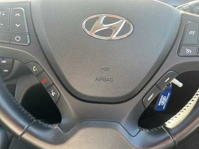 Hyundai i10 1.0 Play Hatchback 5dr Petrol Manual Euro 6 (67 ps)