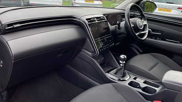 Hyundai TUCSON 1.6 T-GDi Premium SUV 5dr Petrol Manual Euro 6 (s/s) (150 ps) Shimmering Slvr