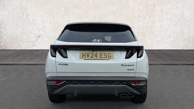 Hyundai TUCSON 1.6 h T-GDi Ultimate SUV 5dr Petrol Hybrid Auto Euro 6 (s/s) (230 ps) White