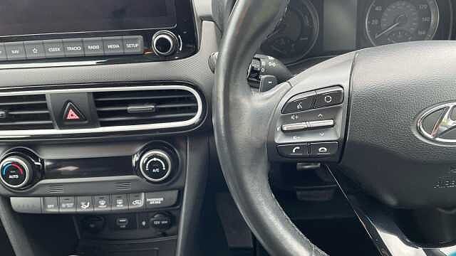 Hyundai KONA 1.6 h-GDi Premium SE SUV 5dr Petrol Hybrid DCT Euro 6 (s/s) (141 ps) Yellow