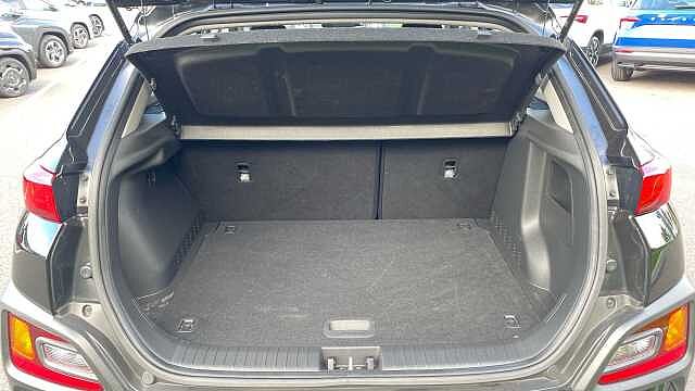 Hyundai KONA 1.0 T-GDi SE SUV 5dr Petrol Manual Euro 6 (s/s) (120 ps) Black