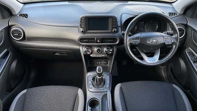 Hyundai KONA 1.0 T-GDi SE SUV 5dr Petrol Manual Euro 6 (s/s) (120 ps) Black