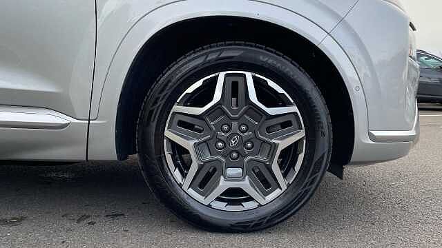 Hyundai SANTA FE 1.6 h T-GDi Ultimate SUV 5dr Petrol Hybrid Auto 4WD Euro 6 (s/s) (230 ps) Silver