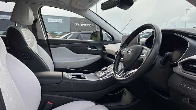 Hyundai SANTA FE 1.6 h T-GDi Ultimate SUV 5dr Petrol Hybrid Auto 4WD Euro 6 (s/s) (230 ps) Silver