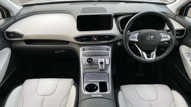 Hyundai SANTA FE 1.6 h T-GDi Ultimate SUV 5dr Petrol Hybrid Auto 4WD Euro 6 (s/s) (230 ps) Silver