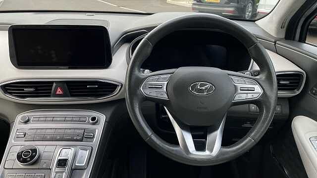 Hyundai SANTA FE 1.6 h T-GDi Ultimate SUV 5dr Petrol Hybrid Auto 4WD Euro 6 (s/s) (230 ps) Silver