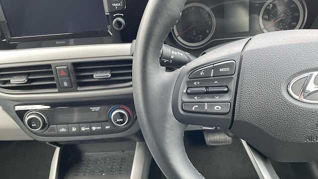 Hyundai I10 1.0 Premium Hatchback 5dr Petrol Auto Euro 6 (s/s) (67 ps) Dragon Red