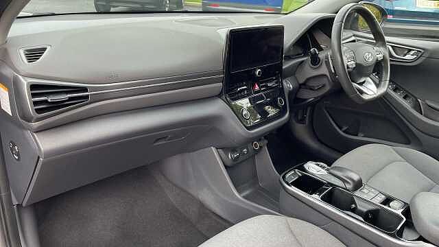 Hyundai IONIQ 38.3kWh Premium Hatchback 5dr Electric Auto (136 ps)