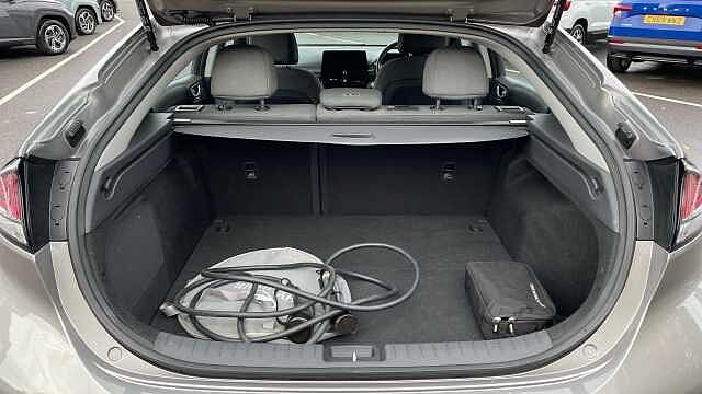 Hyundai IONIQ 38.3kWh Premium Hatchback 5dr Electric Auto (136 ps)