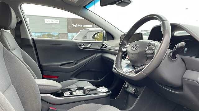 Hyundai IONIQ 38.3kWh Premium Hatchback 5dr Electric Auto (136 ps)