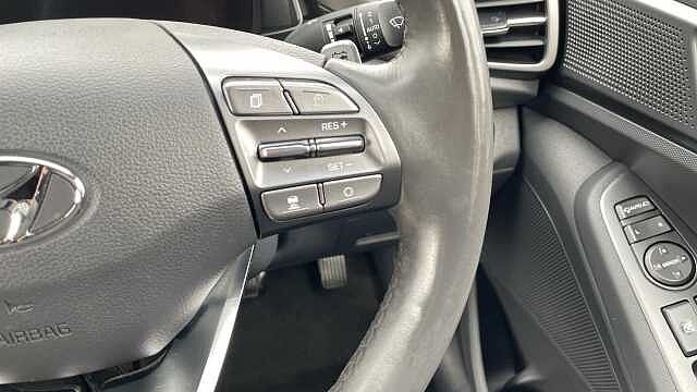 Hyundai IONIQ 38.3kWh Premium Hatchback 5dr Electric Auto (136 ps)