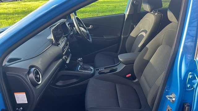Hyundai KONA 1.6 h-GDi Premium SUV 5dr Petrol Hybrid DCT Euro 6 (s/s) (141 ps) Blue