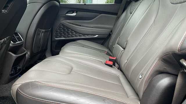 Hyundai Santa Fe 2.2 CRDi Premium SE SUV 5dr Diesel Auto 4WD Euro 6 (s/s) 7 Seat (200 ps)