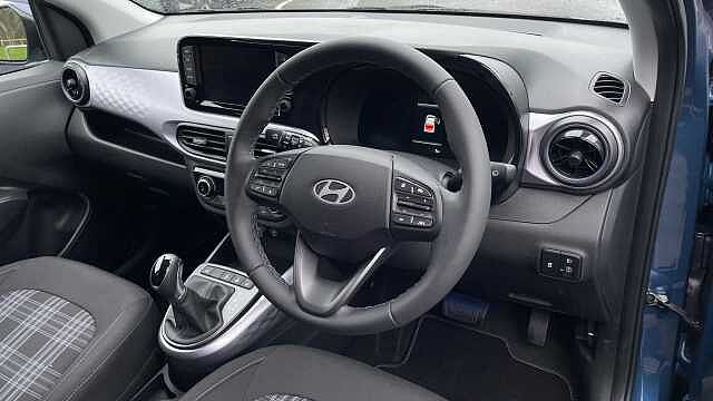 Hyundai I10 1.0 Advance Hatchback 5dr Petrol Auto Euro 6 (s/s) (63 ps) VIBRANT BLUE