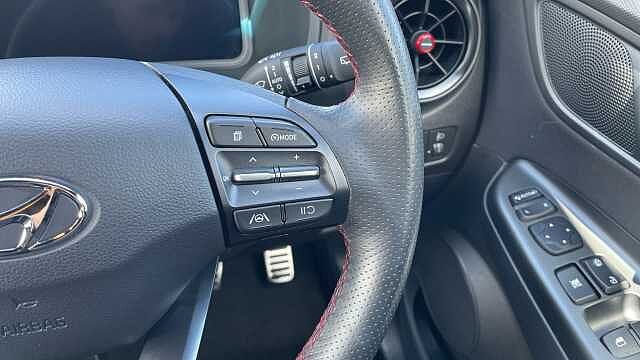 Hyundai KONA 1.0 T-GDi MHEV N Line SUV 5dr Petrol Hybrid Manual Euro 6 (s/s) (120 ps) Red