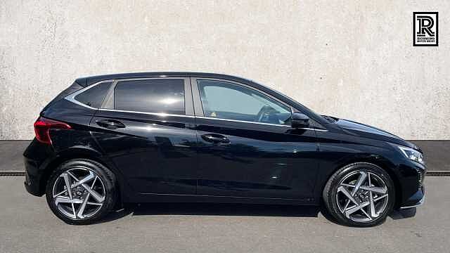 Hyundai I20 1.0 T-GDi Tech Line Hatchback 5dr Petrol DCT Euro 6 (s/s) (90 ps) PHANTOM BLACK